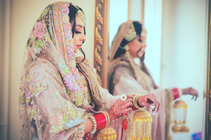 Bridal getting ready for the Anand Karaj ceremony.