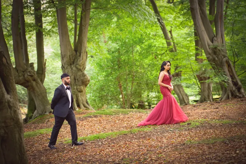 Couple pre-wedding photography in the woods.