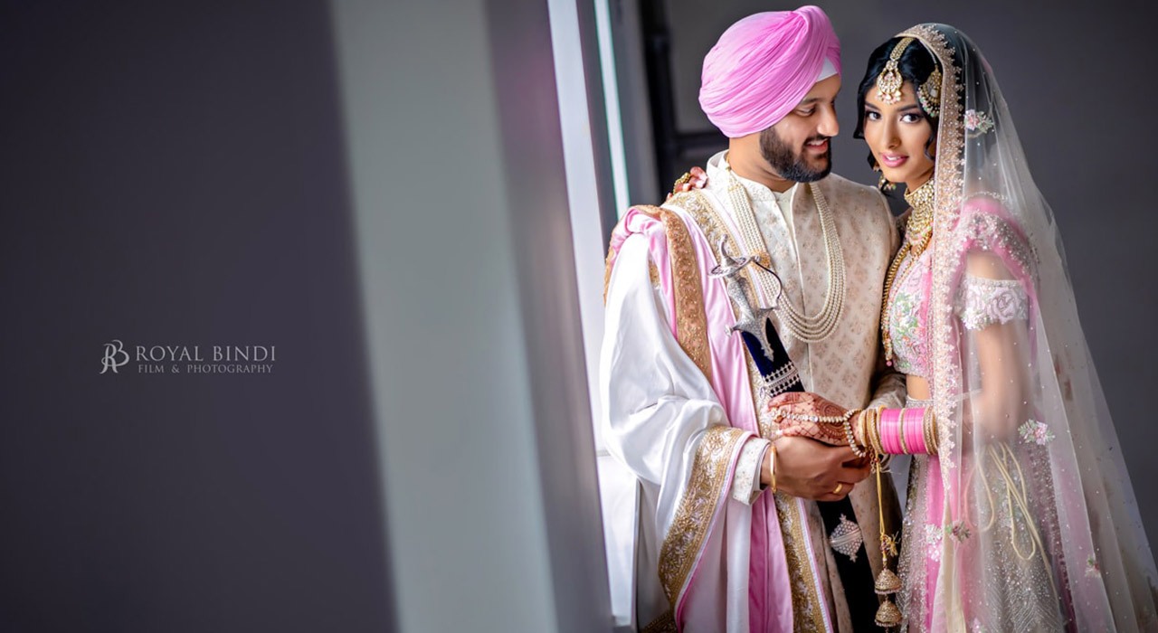 Sikh Wedding Couple's Signature Pose
