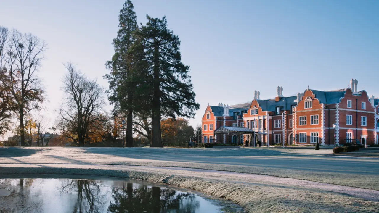 Fairmont Windsor Park, a regal venue for Asian weddings near London.