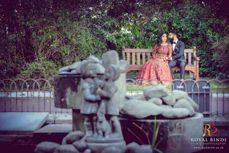 Asian couple photo shoot in garden