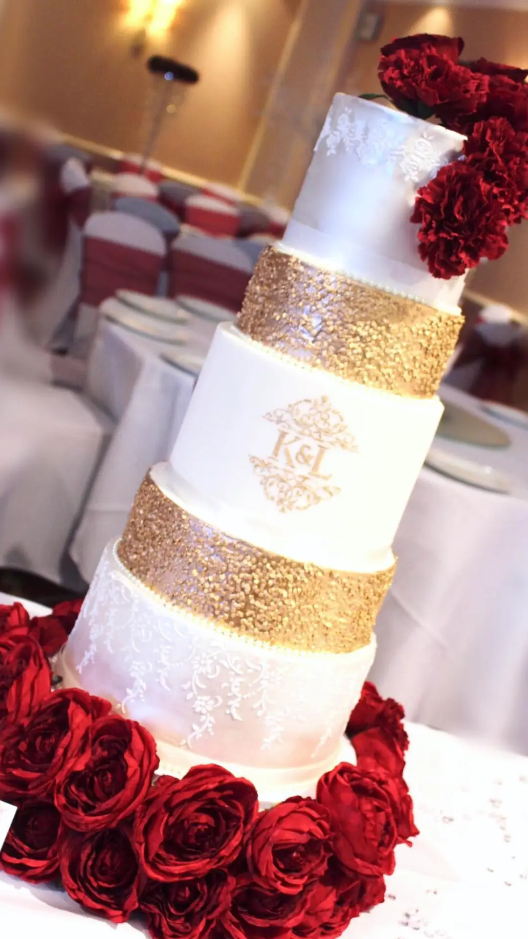 Pearls & Crumbs | Wedding Cakes London
