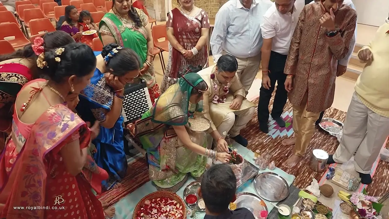 Bengali Wedding Traditions | Saat Paak