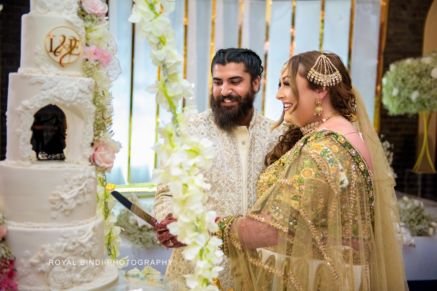 Best Asian wedding photography by Royal Bindi in London.